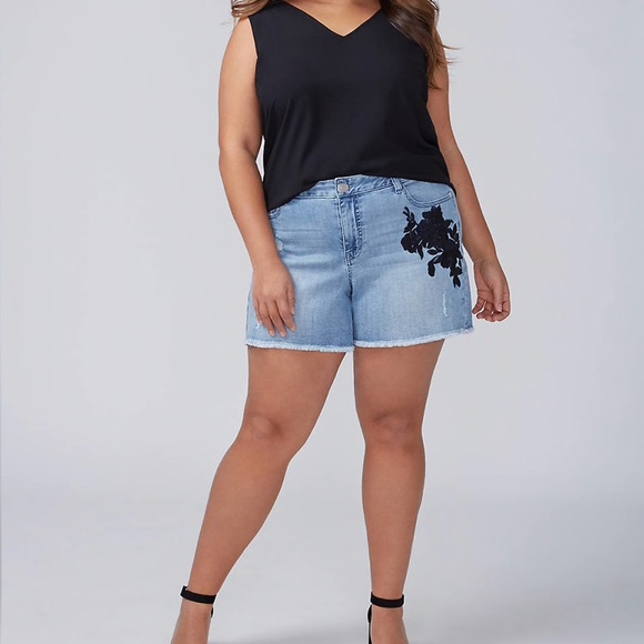 Plus size Girlfriend Denim Shorts - Picture 2 of 5